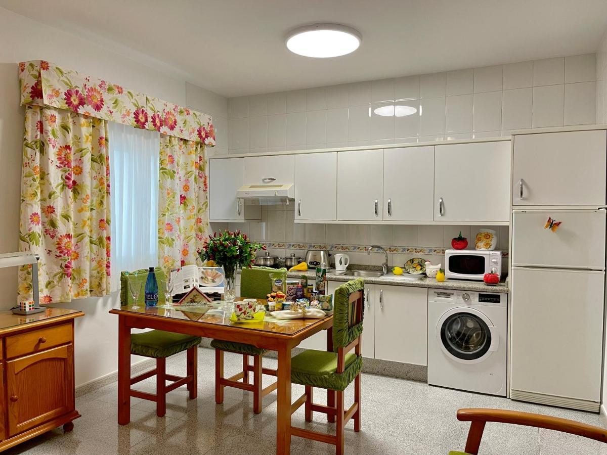 Emycanarias Holiday Homes Vecindario מראה חיצוני תמונה