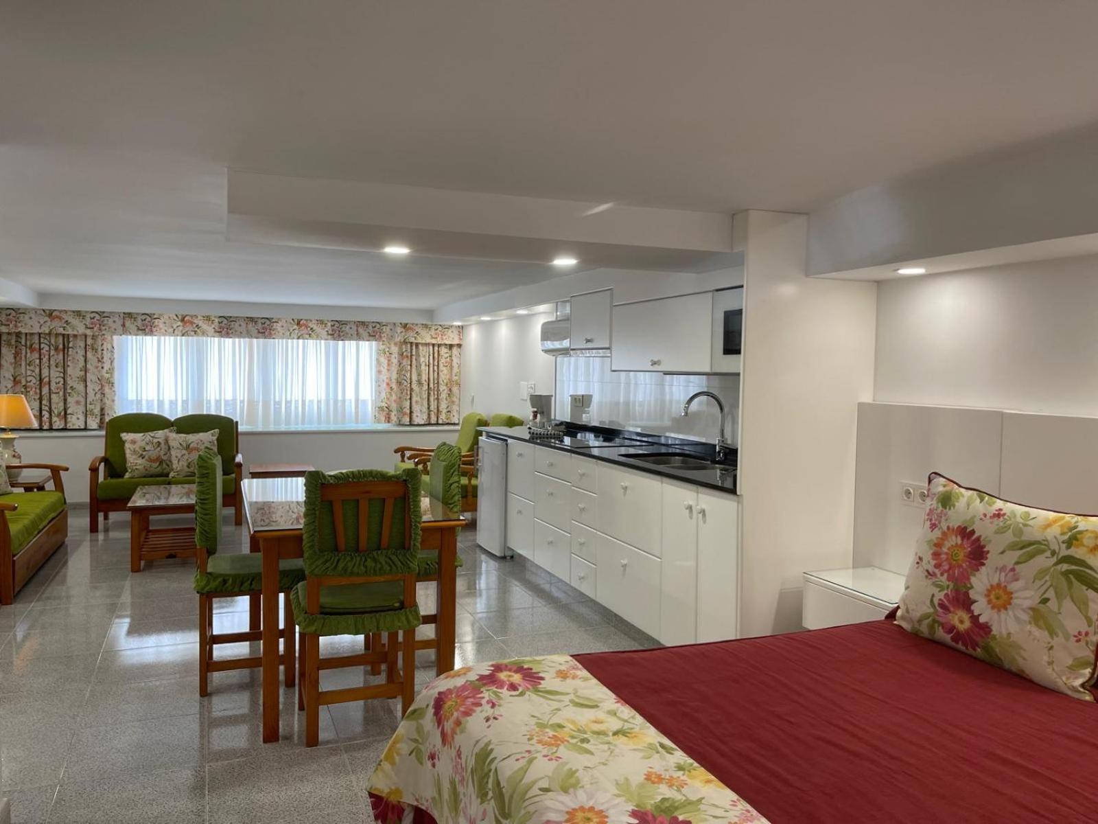 Emycanarias Holiday Homes Vecindario מראה חיצוני תמונה